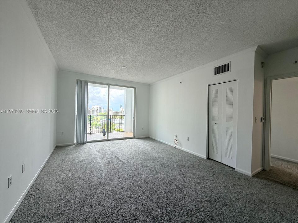 For Sale: $479,000 (2 beds, 2 baths, 1116 Square Feet)