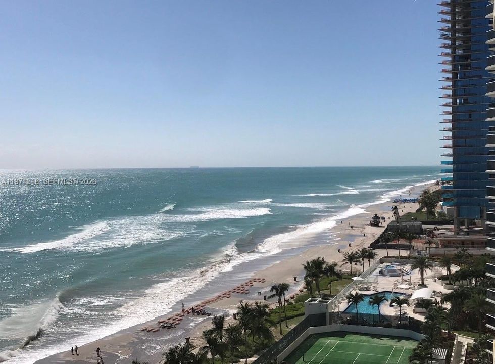 En Venta: $225,000 (0 camas, 1 baños, 360 Pies cuadrados)