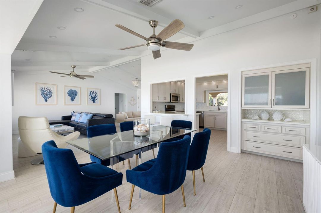 35-web-or-mls-3766 Ocean Dr-12
