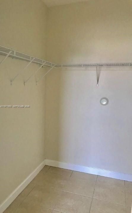 На продажу: $260,000 (3 спален, 2 ванн, 1182 Квадратных фут)