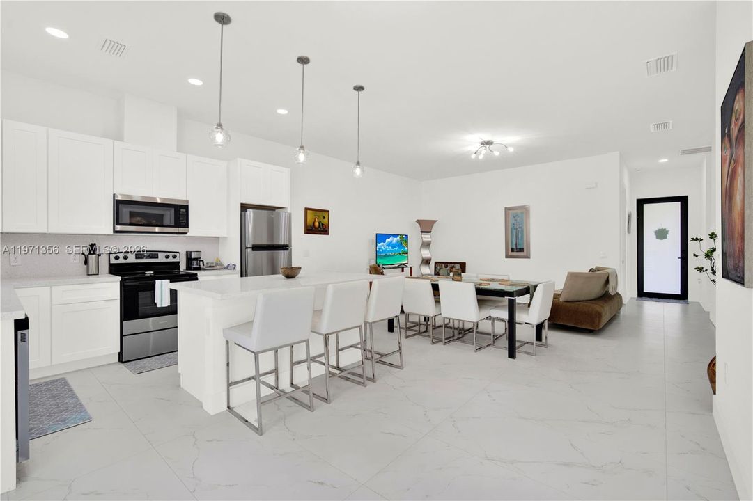 В аренду: $2,400 (3 спален, 2 ванн, 1200 Квадратных фут)