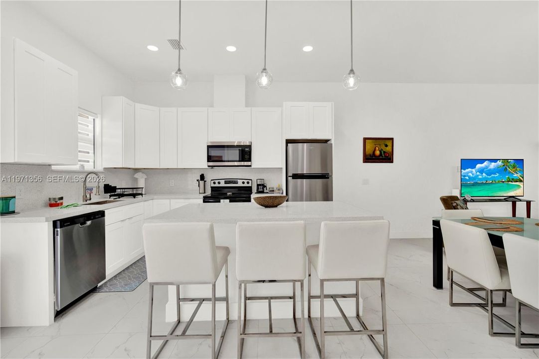 В аренду: $2,400 (3 спален, 2 ванн, 1200 Квадратных фут)
