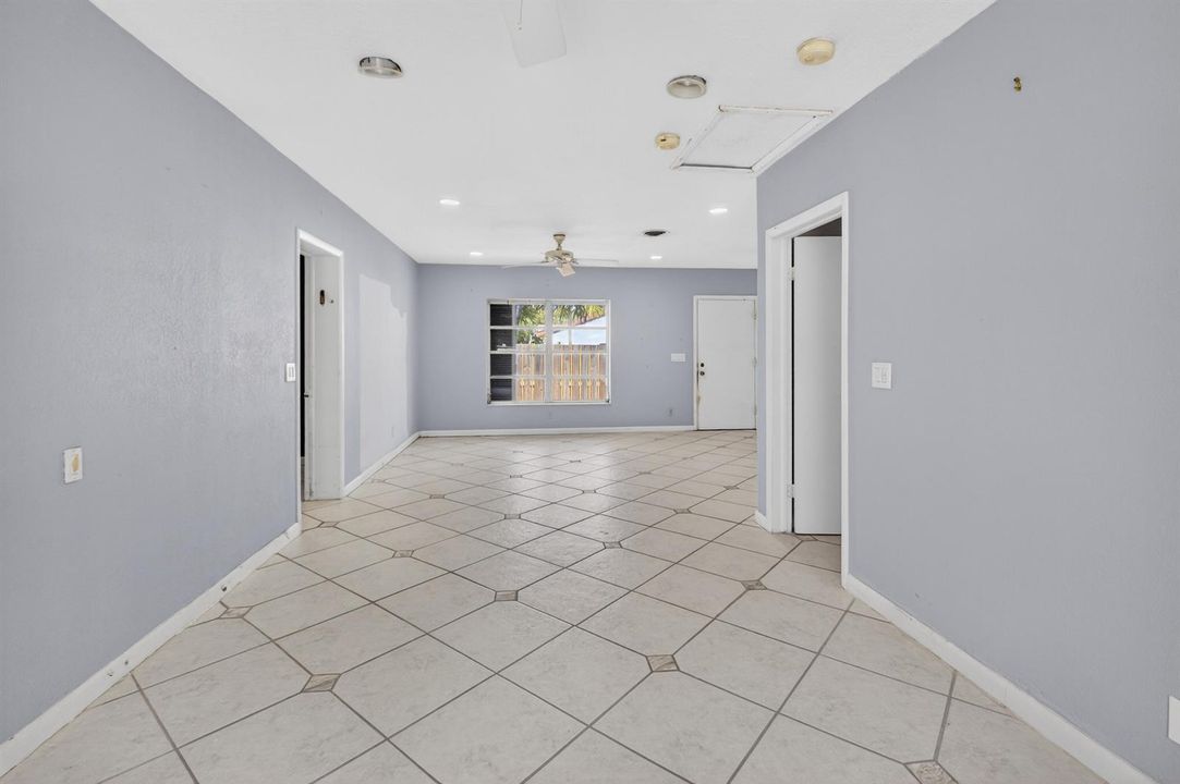 111 SE 7th Ave