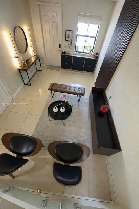 Activo con contrato: $660,000 (3 camas, 2 baños, 1777 Pies cuadrados)
