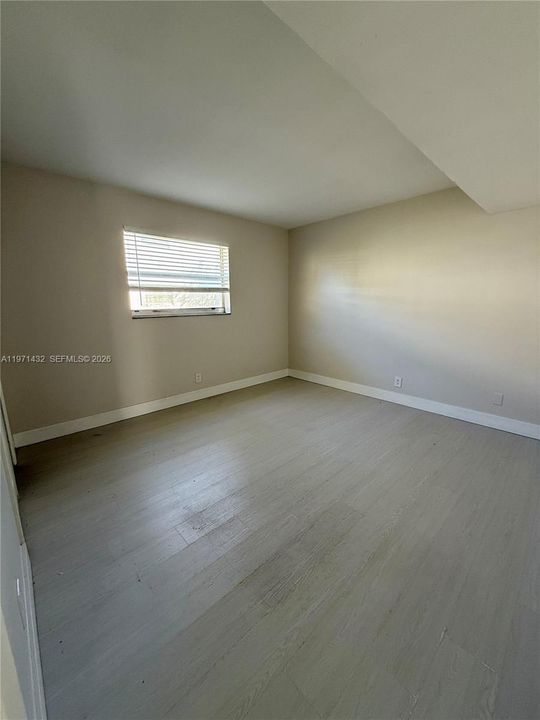 Recently Rented: $2,299 (3 beds, 2 baths, 1150 Square Feet)
