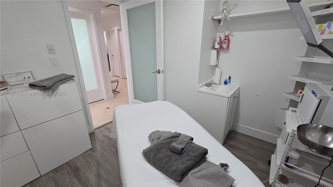 For Rent: $1,200 (0 beds, 0 baths, 0 Square Feet)