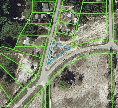 En Venta: $18,000 (0.25 acres)