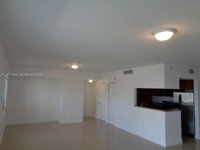 En Venta: $314,900 (1 camas, 2 baños, 982 Pies cuadrados)