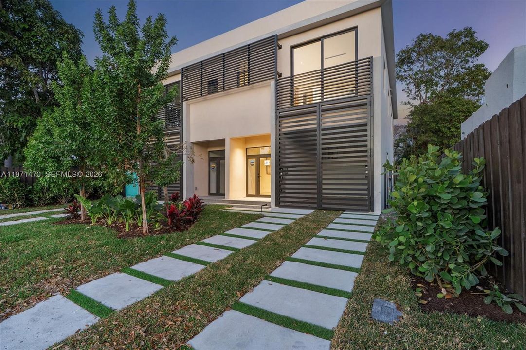 For Sale: $1,489,000 (4 beds, 3 baths, 1928 Square Feet)