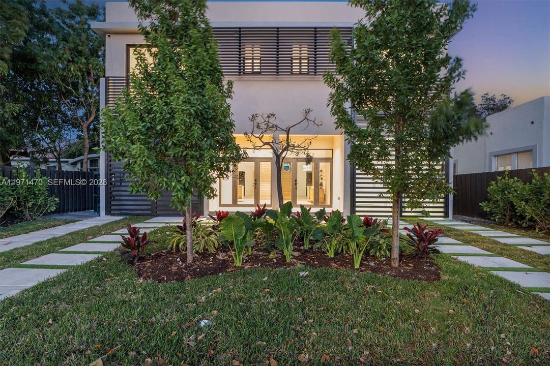 For Sale: $1,489,000 (4 beds, 3 baths, 1928 Square Feet)
