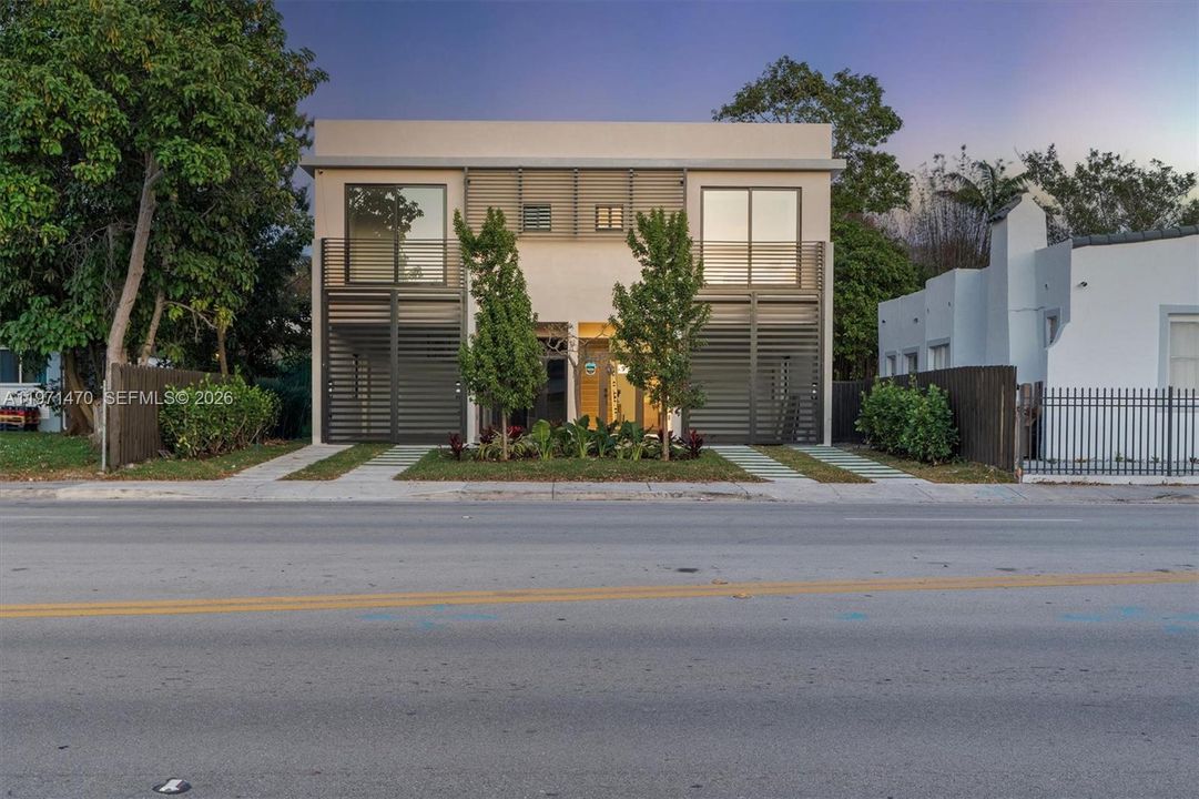 For Sale: $1,489,000 (4 beds, 3 baths, 1928 Square Feet)