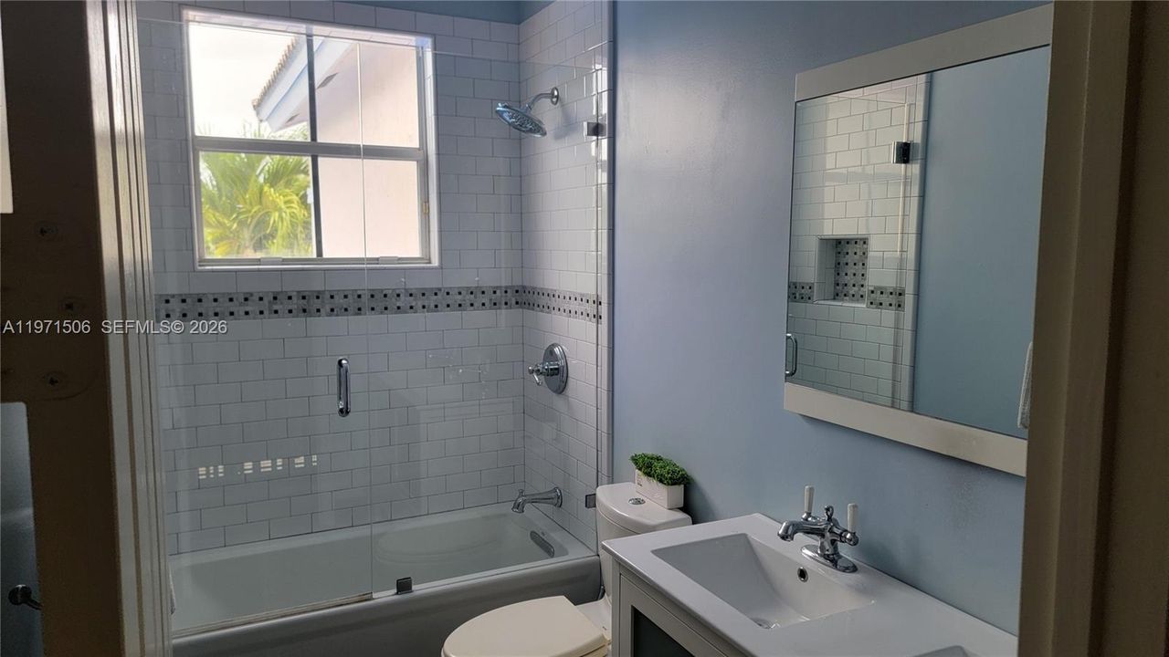 В аренду: $5,550 (5 спален, 3 ванн, 3064 Квадратных фут)