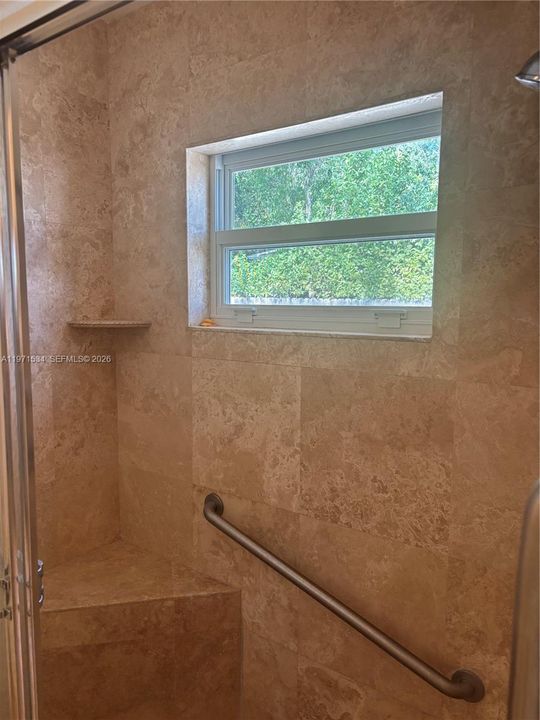 Недавно арендовано: $3,900 (4 спален, 2 ванн, 0 Квадратных фут)