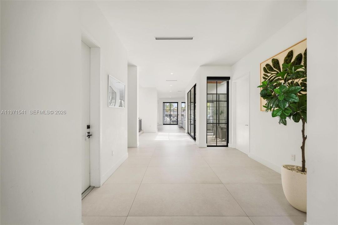 For Rent: $40,000 (6 beds, 5 baths, 5111 Square Feet)