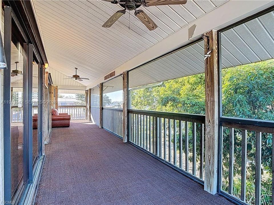 Recently Sold: $325,000 (2 beds, 2 baths, 1140 Square Feet)