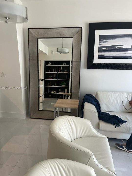 En Venta: $690,000 (1 camas, 1 baños, 681 Pies cuadrados)