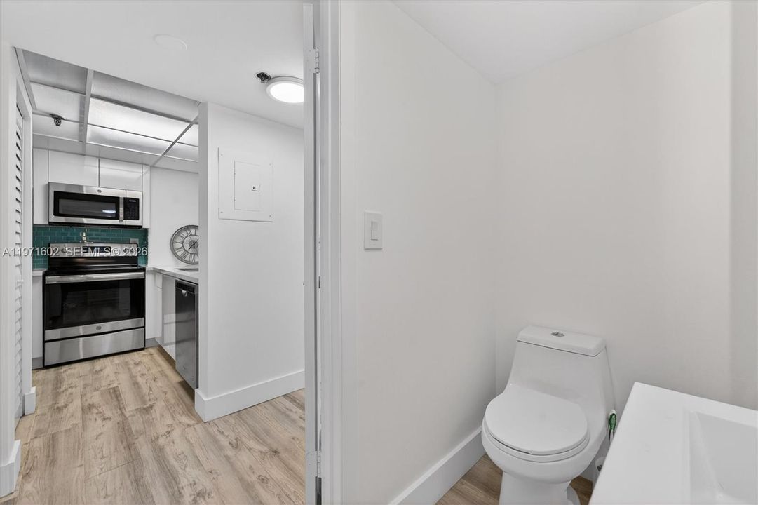 En Venta: $319,900 (1 camas, 1 baños, 640 Pies cuadrados)