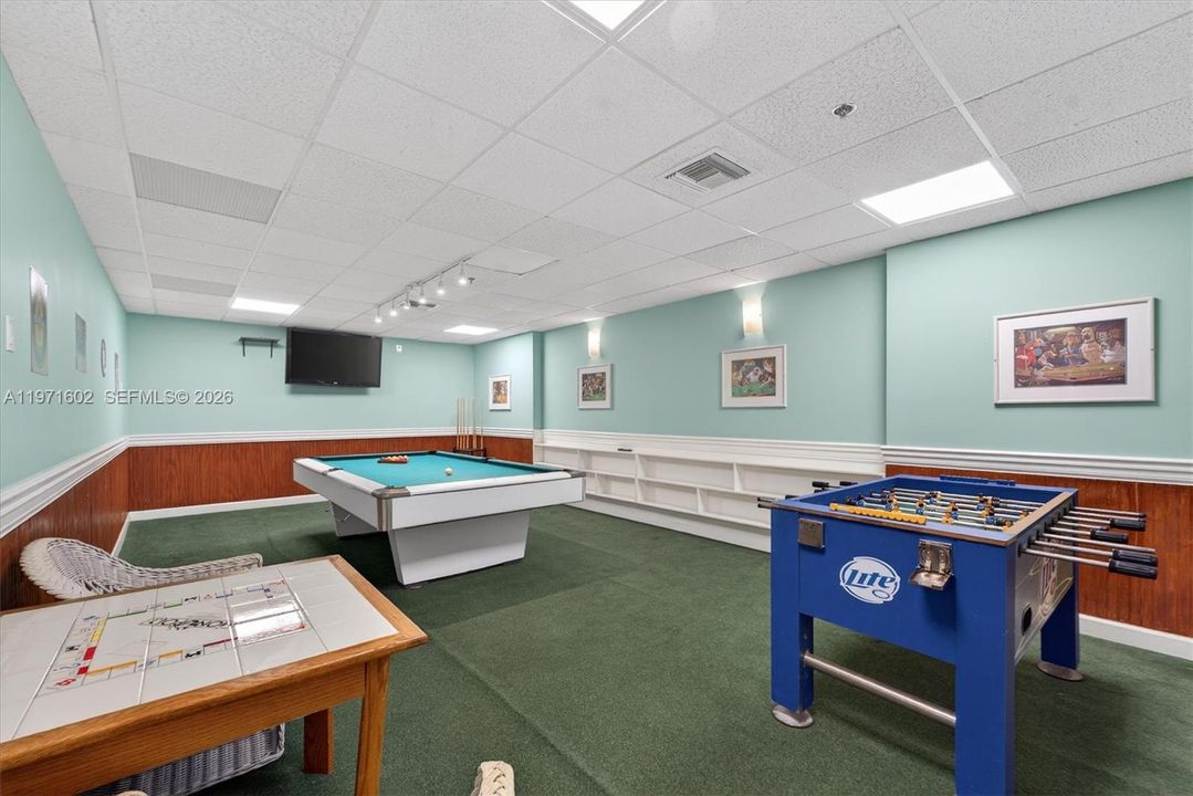 Pool and games Room