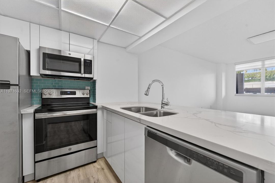 En Venta: $319,900 (1 camas, 1 baños, 640 Pies cuadrados)