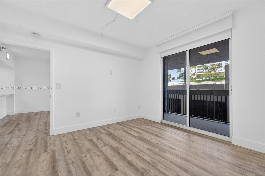 En Venta: $319,900 (1 camas, 1 baños, 640 Pies cuadrados)