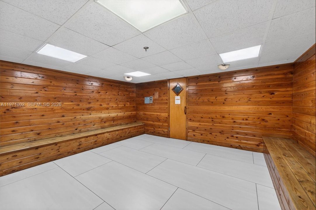 En Venta: $319,900 (1 camas, 1 baños, 640 Pies cuadrados)