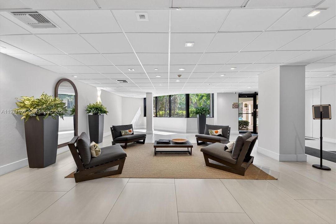 En Venta: $319,900 (1 camas, 1 baños, 640 Pies cuadrados)