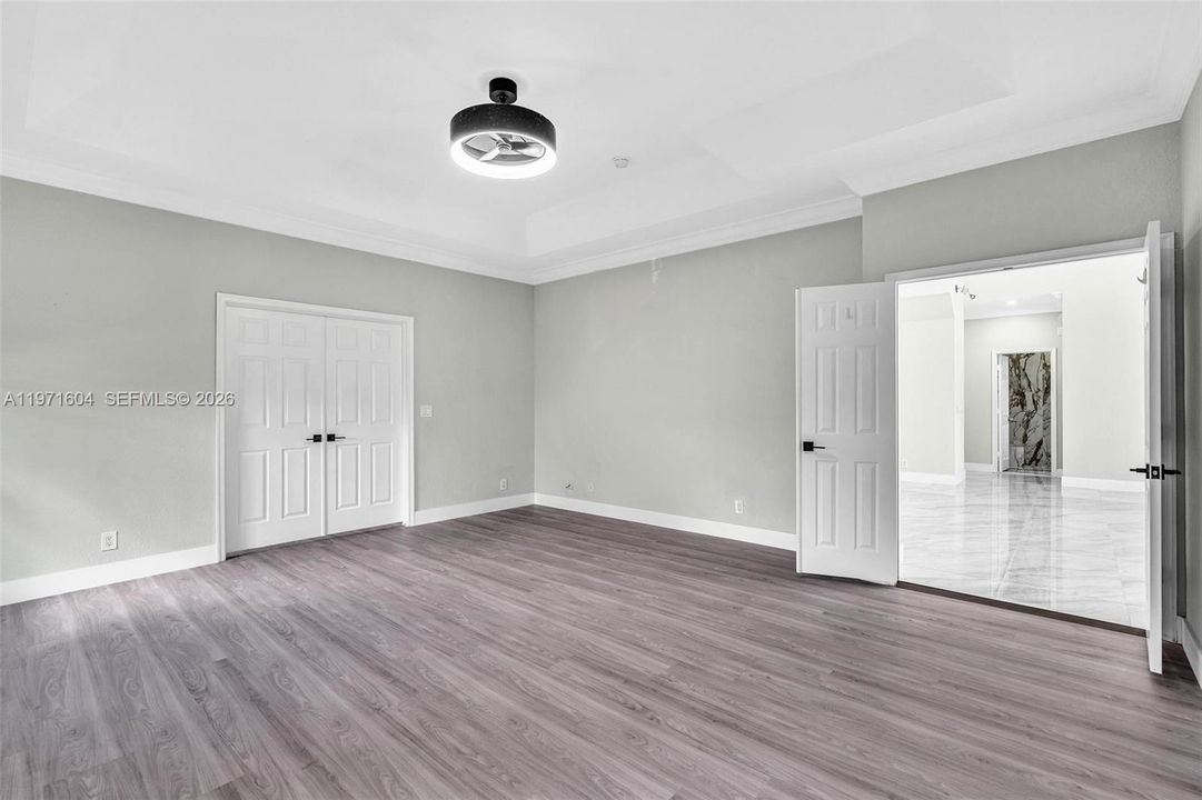 Activo con contrato: $1,795,000 (4 camas, 3 baños, 3560 Pies cuadrados)