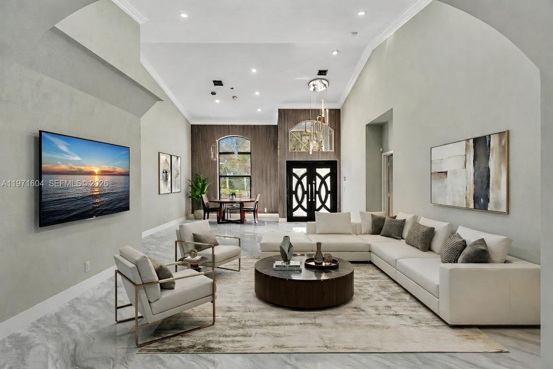 Activo con contrato: $1,795,000 (4 camas, 3 baños, 3560 Pies cuadrados)