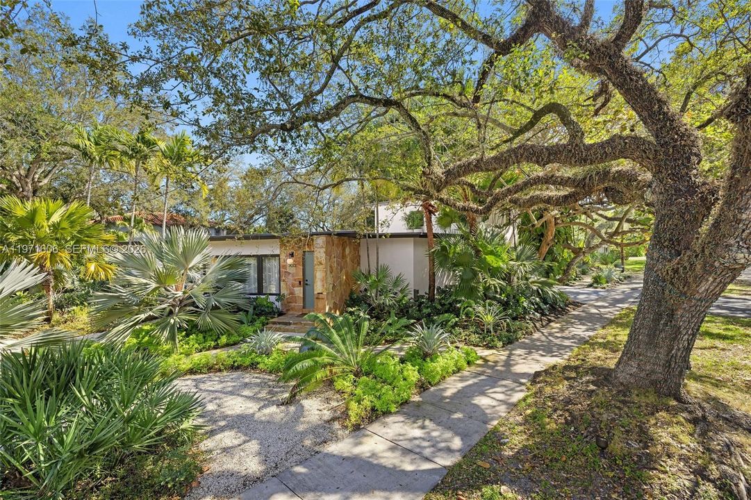 For Sale: $6,000,000 (5 beds, 5 baths, 0 Square Feet)
