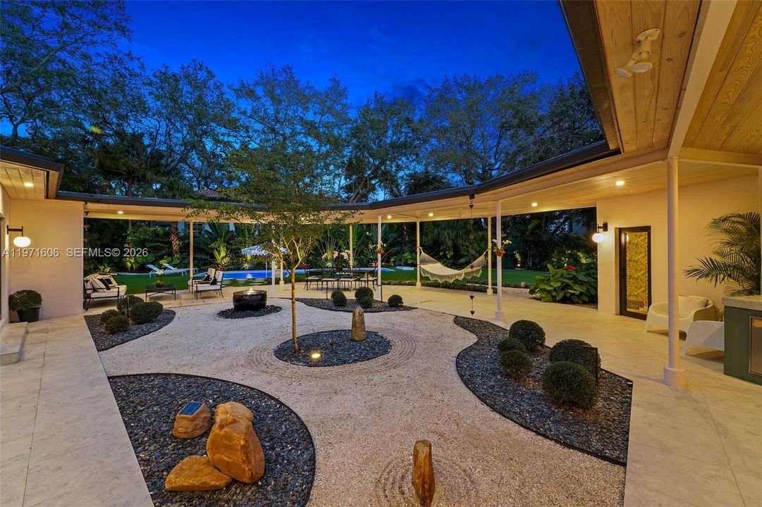 For Sale: $6,000,000 (5 beds, 5 baths, 0 Square Feet)