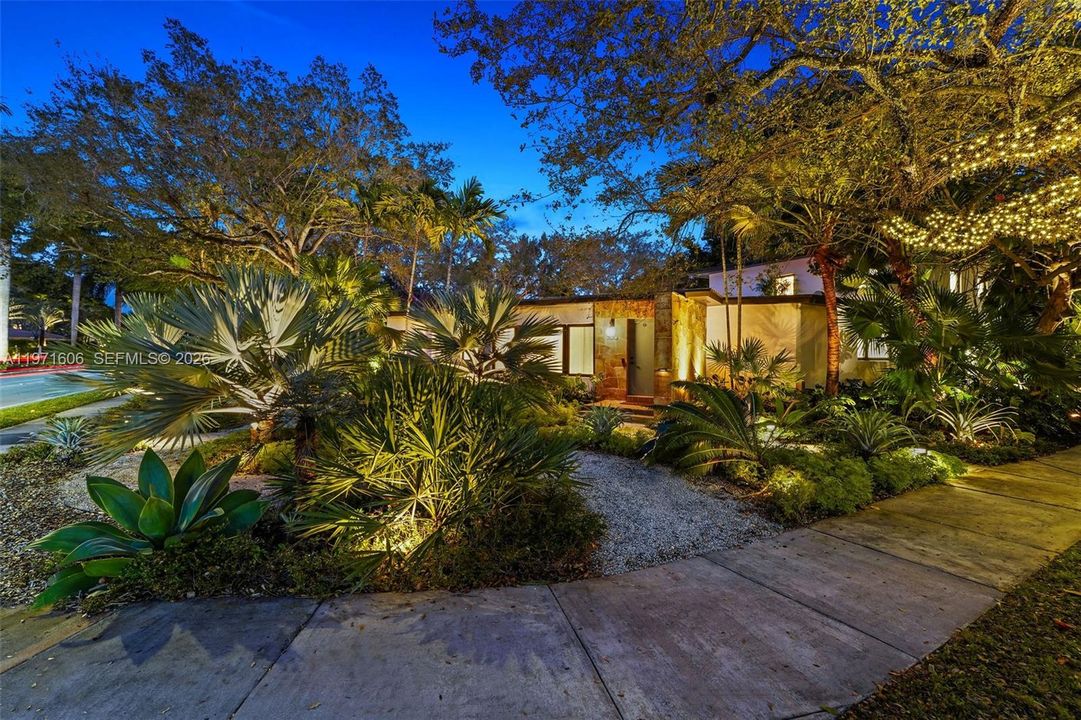 For Sale: $6,000,000 (5 beds, 5 baths, 0 Square Feet)