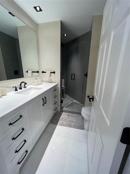 For Sale: $1,250,000 (4 beds, 3 baths, 1820 Square Feet)