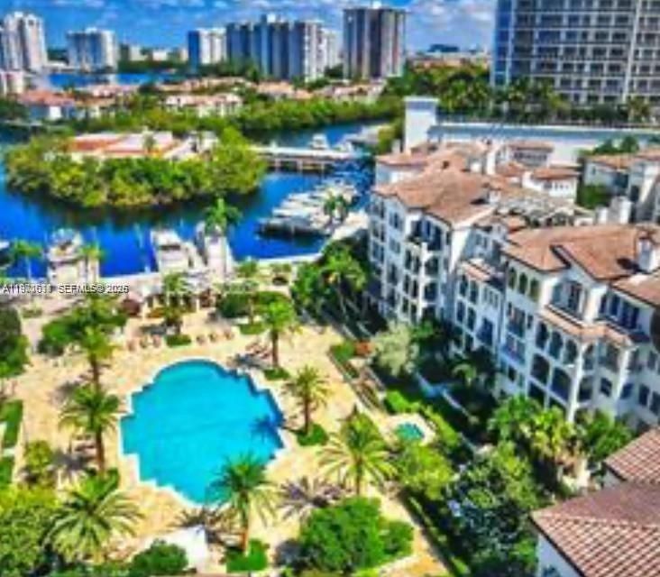 For Sale: $1,250,000 (4 beds, 3 baths, 1820 Square Feet)