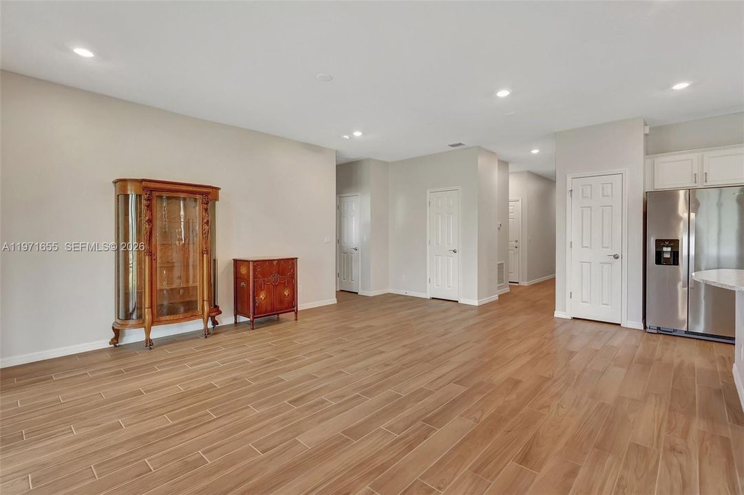 En Venta: $499,000 (3 camas, 2 baños, 1743 Pies cuadrados)