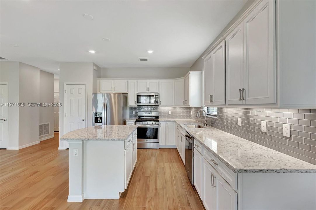 En Venta: $499,000 (3 camas, 2 baños, 1743 Pies cuadrados)
