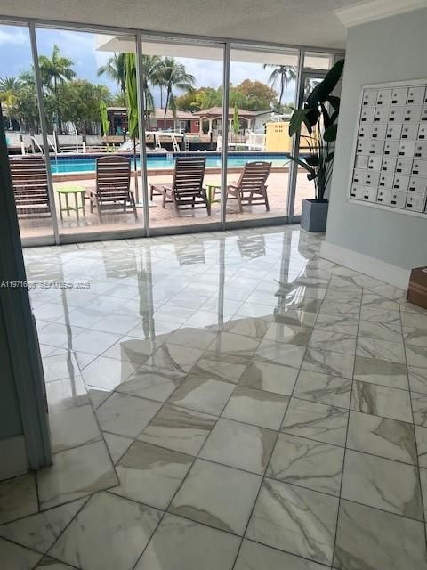 На продажу: $215,000 (1 спален, 1 ванн, 807 Квадратных фут)