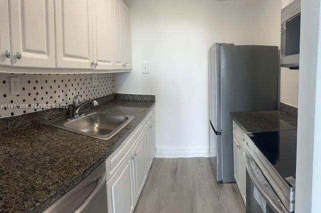 На продажу: $215,000 (1 спален, 1 ванн, 807 Квадратных фут)