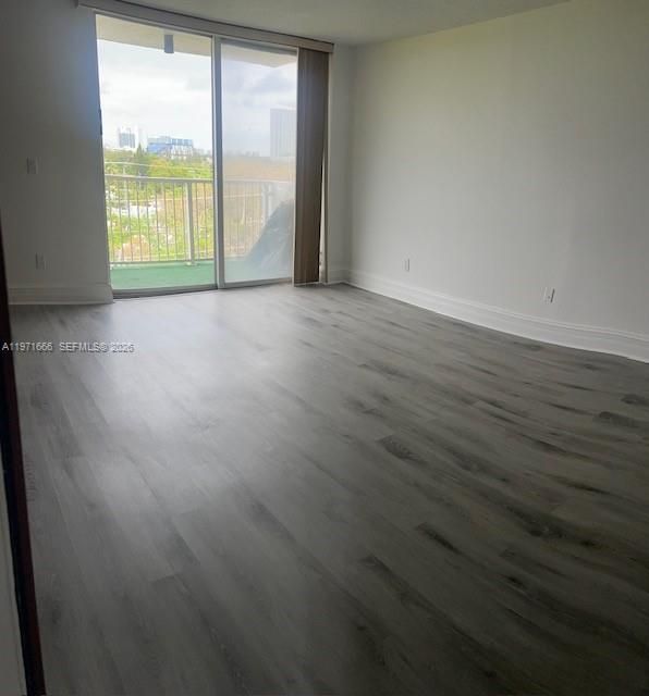 На продажу: $215,000 (1 спален, 1 ванн, 807 Квадратных фут)