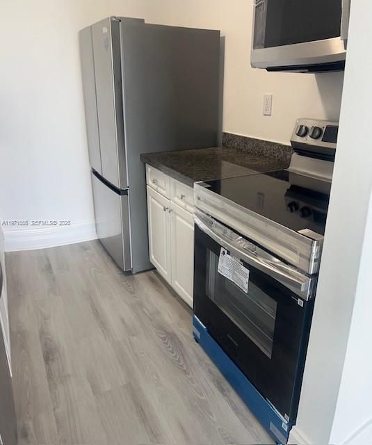 На продажу: $215,000 (1 спален, 1 ванн, 807 Квадратных фут)