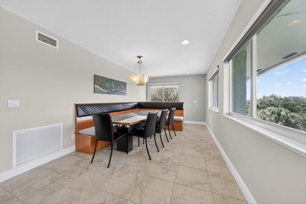 dining1.jpg-SMALL