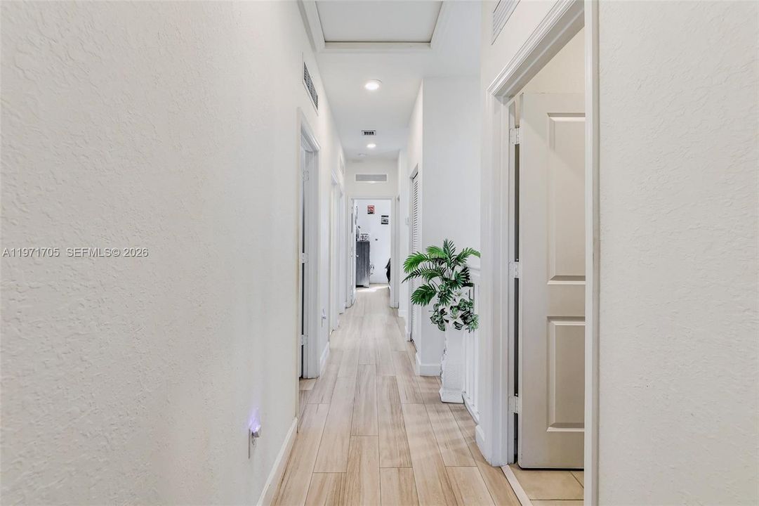 For Sale: $635,000 (4 beds, 2 baths, 1983 Square Feet)