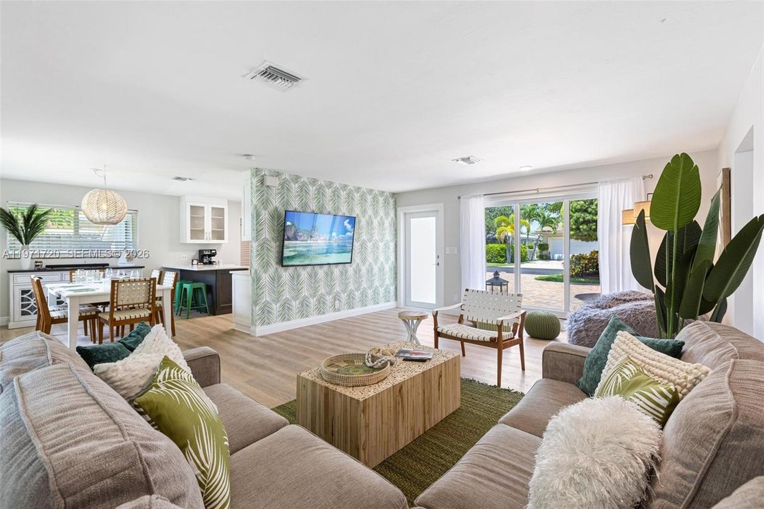 For Sale: $1,090,000 (3 beds, 3 baths, 1785 Square Feet)