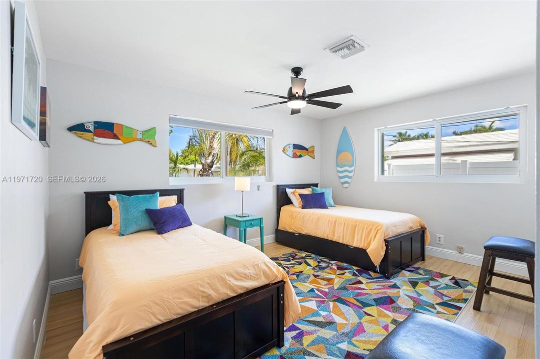 For Sale: $1,090,000 (3 beds, 3 baths, 1785 Square Feet)