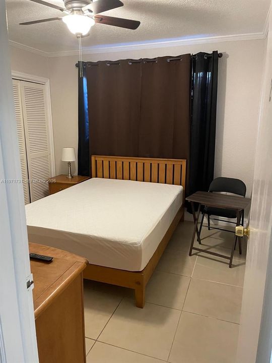 Recently Rented: $800 (3 beds, 2 baths, 1730 Square Feet)