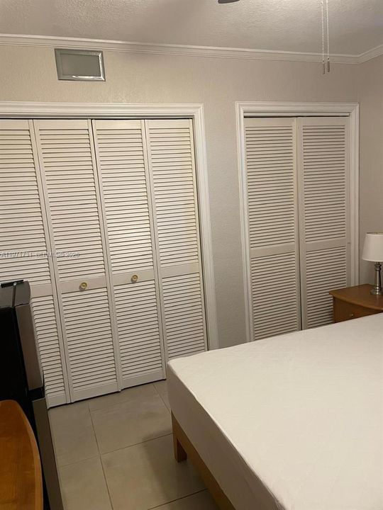 Recently Rented: $800 (3 beds, 2 baths, 1730 Square Feet)