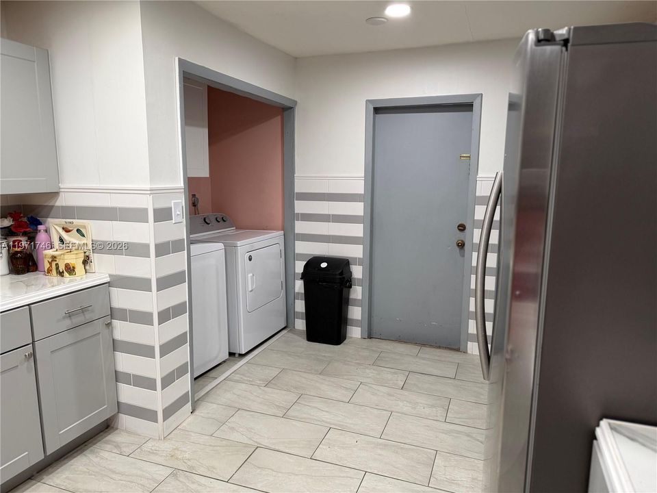 Activo con contrato: $480,000 (4 camas, 2 baños, 1521 Pies cuadrados)