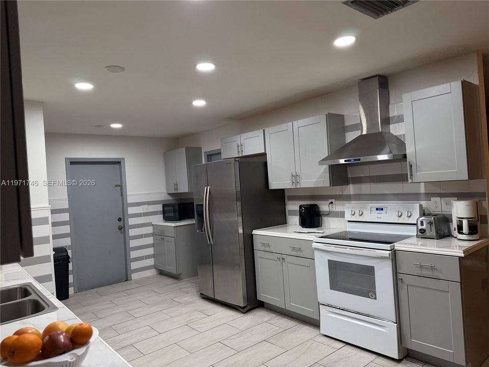 Activo con contrato: $480,000 (4 camas, 2 baños, 1521 Pies cuadrados)