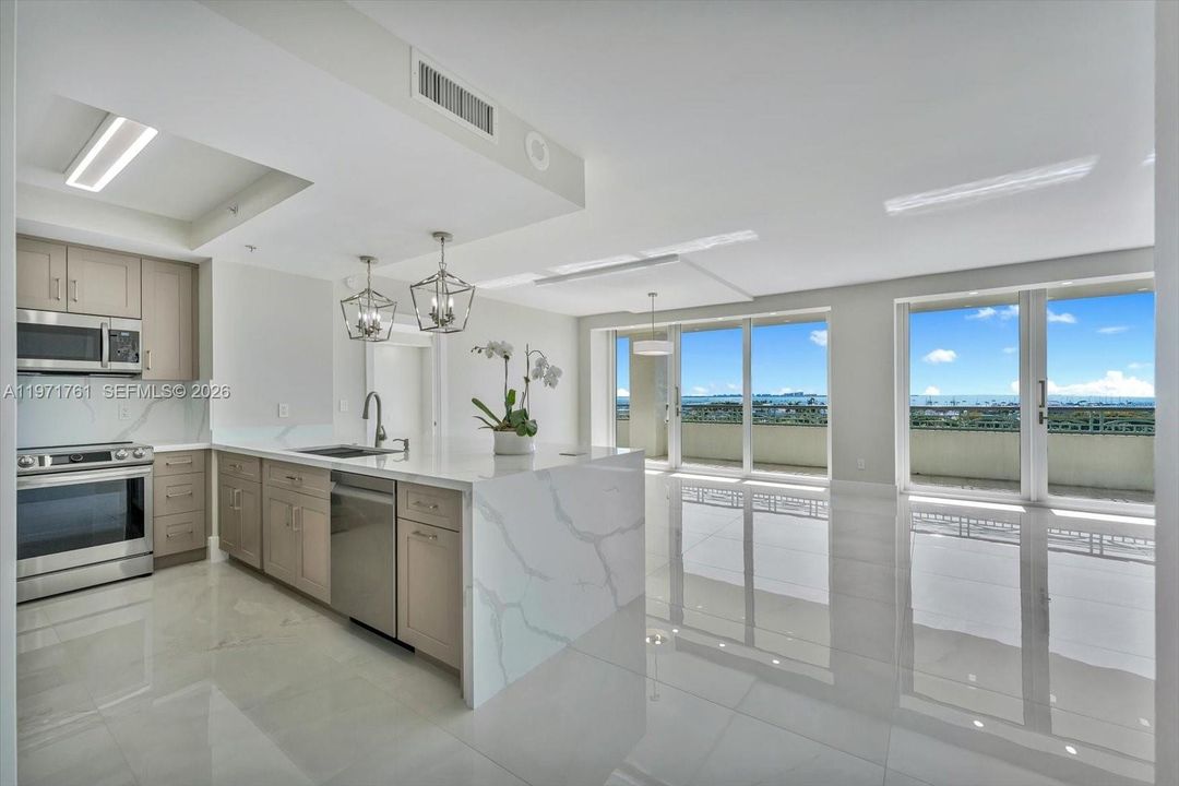 For Sale: $3,495,000 (2 beds, 2 baths, 2110 Square Feet)
