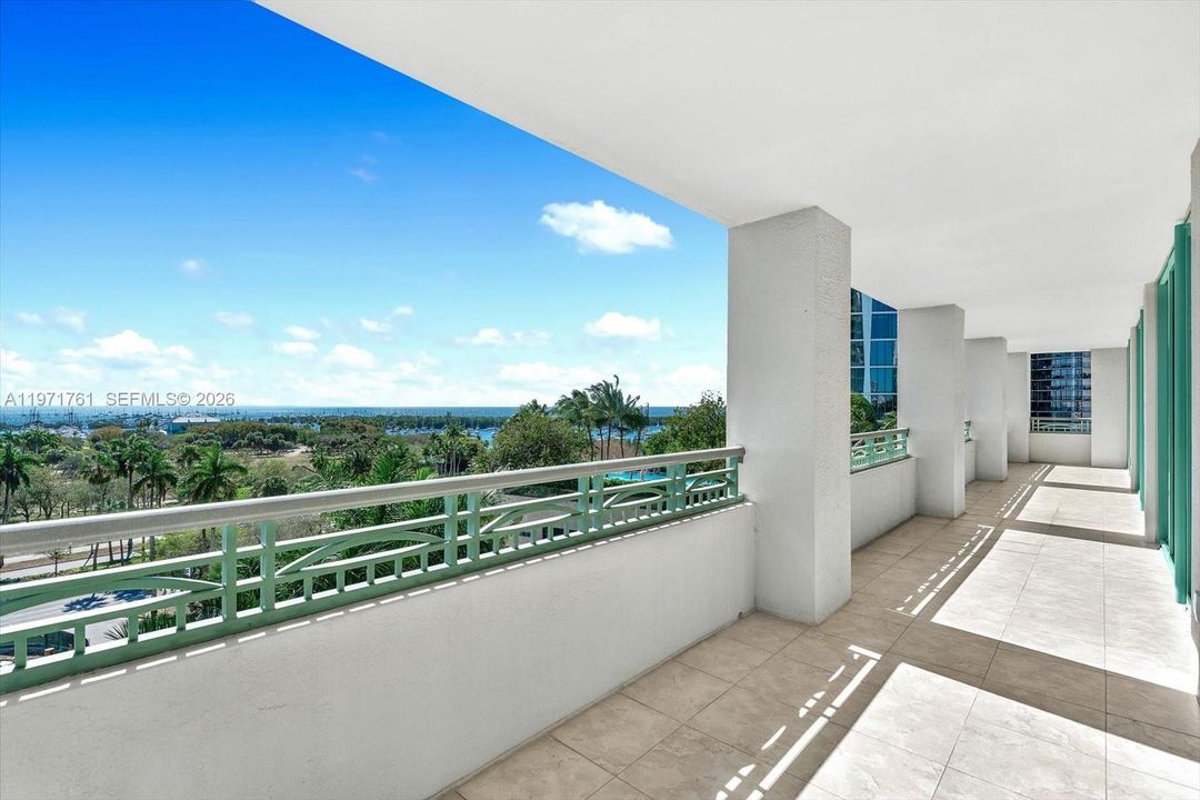 For Sale: $3,495,000 (2 beds, 2 baths, 2110 Square Feet)
