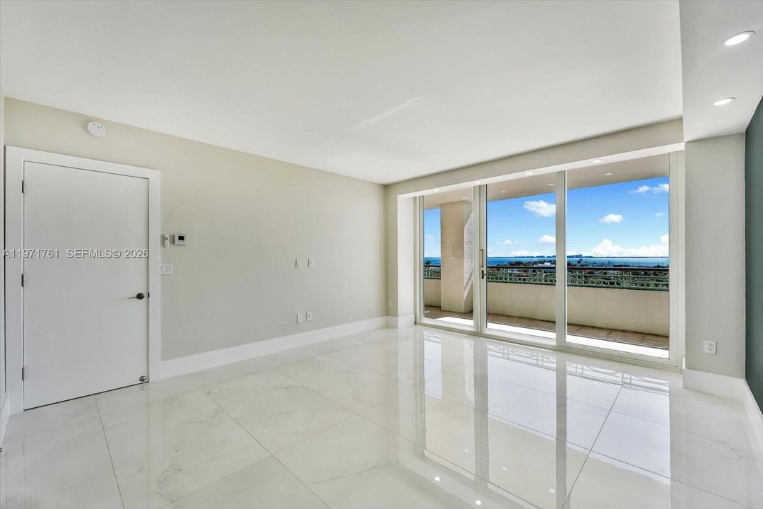 For Sale: $3,495,000 (2 beds, 2 baths, 2110 Square Feet)